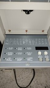Programovatelná konfekční dirkovačka BROTHER DH4-B980-01 - 8