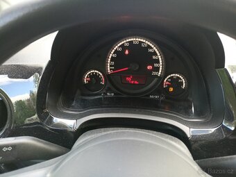 Volkswagen Up 1.0 MPI,1.Majitel, servisní knížka - 8