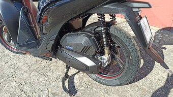 Prodám skútr Honda SH 125i 2024 - 8
