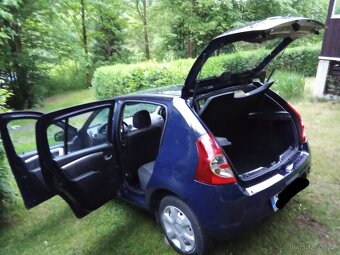 Dacia Sandero - 8