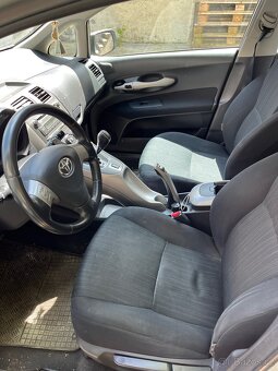 Toyota Auris 1.6 91kw automat MMT - 8