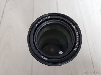 Nikon D5600, objektivy 18-140 + brašna - 8