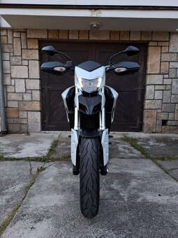 Hyperstrada 821 - 8