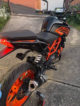 KTM DUKE 125 2021 BLACK - 8