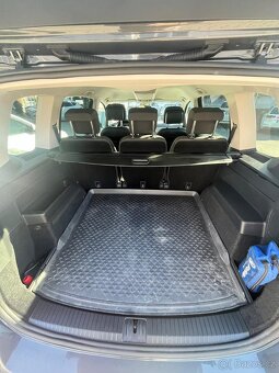Prodám Volkswagen Touran - 8