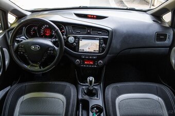 Kia Cee´d SW 1.6 CRDi - 8