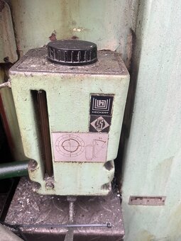 208. Frézka FGU 32 - 8