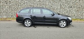 Prodám vůz Škoda Octavia 2 1.9tdi pd combi FACELIFT černá - 8