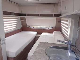 karavan Bürstner 490TL,22'Podlahové vytápění,Mover,Švýcarsk - 8