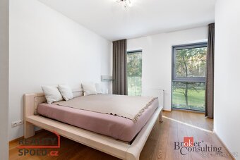 Pronájem, byty/2+kk, 67 m2, Šafaříkovy sady 2774/7, Východní - 8