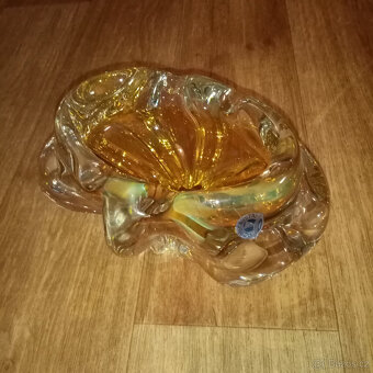 Prodám staré hutní sklo a porcelán. vázičku Slavkov, secesní - 8