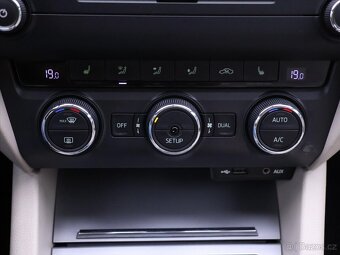 Škoda Octavia 1,6 TDI 77kW CZ DSG Tempomat (2013) - 8