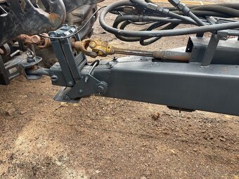 Prodam traktorovy nosic kontejneru - 8