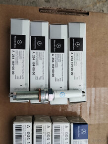 Originální zapalovací svíčky Mercedes A0001590500,A270159070 - 8