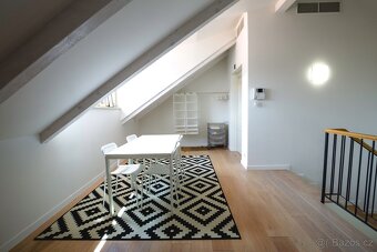 Prodej byty 2+kk, 75 m2 - Praha - Nové Město, ev.č. 00047 - 8