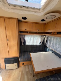 Karavan hobby de Luxe 2006+predstan 12v solary - 8