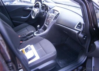 Opel Astra 1.4i 16v 88kw,CZ,serviska benzín manuál 88 kw - 8