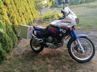 YAMAHA xtz 750 - 8