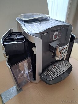 Kávovar Saeco plnoautomatický - 8