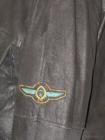 Kožená bunda pro tvrďáka - 8