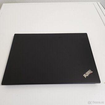 Lenovo Thinkpad X13 /AMD Ryzen- 6jader/16GB-DDR4/ - 8
