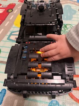 Lego Technic 42127 , 42124 - 8