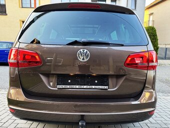 VOLKSWAGEN SHARAN 2.0TDI BIXENONY,PANORAMA,KAMERA,KŮŽE,TAŽNÉ - 8