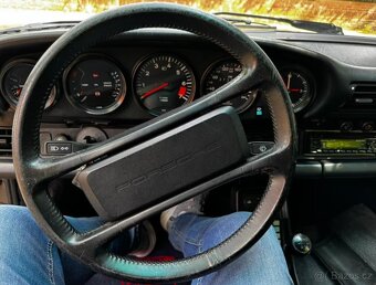 Porsche 911 Carrera 3.2 Coupé G50 – klasika s rodokmenem - 8