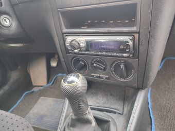 Prodám VW Golf 4 1.6 benzín lpg - 8