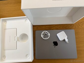 Apple MacBook Air 13,6" (2024)/M3/16GB/512GB / vesmírně šed - 8