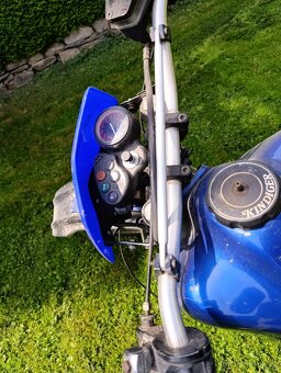 Yamaha - 8