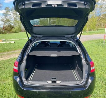 Peugeot 308 1,2 sw - 8