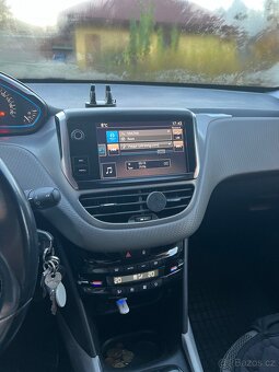 Peugeot 2008 1.2 PureTech - 8