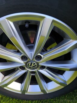 Volkswagen Passat b8 2.0 TDI 140kW DSG 2017 - 8