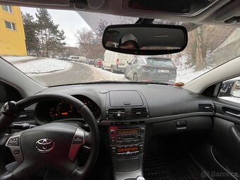 Toyota Avensis 2008 COMBI - 8