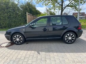 Volkswagen Golf,  1.6 16v - 8