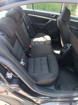 Škoda Octavia II 2.0 TDI R.v 2012  nová STK - 8