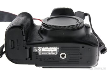 Zrcadlovka Canon 60D + 50mm + příslušenství - 8