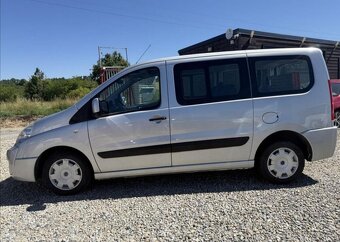 Fiat Scudo 2,0 SERVISKA,INVALIDNÍ RAMPA nafta manuál 100 kw - 8