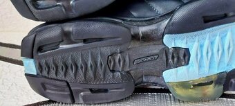 SPORTOVNÍ KOTNÍKOVÉ BOTASKY - REEBOK - vel. 39 - 8