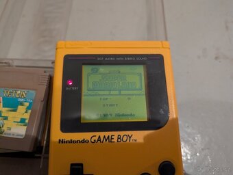 Nintendo Gameboy - Play it Loud speciální edice + Hry - 8