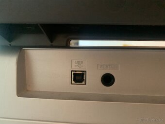 Klávesy Yamaha Portable Grand DGX-230 - 8