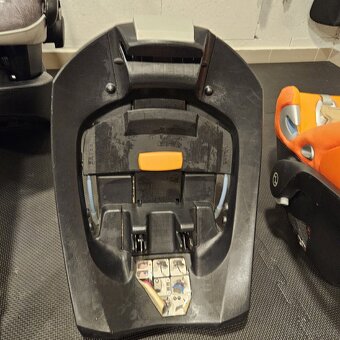 Cybex Aton Q - 8