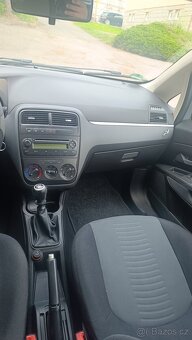 Grande Punto - 8