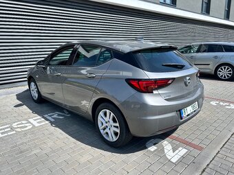 Opel Astra K hatchback, 2017, najeto 125.885 km, šedá - 8