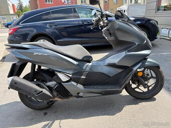 Honda PCX 125 r.v. 2021 - 8