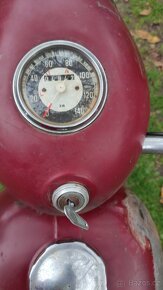 Jawa 250 - 8