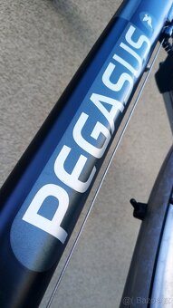 Špičkové městské kolo Pegasus Forza SL Shimano SLX - 8