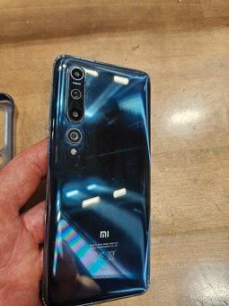 Xiaomi Mi 10 - 8