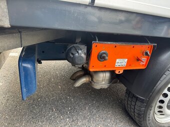 VW Transporter 2.0TSI 110kW I.majitel ČR najeto 8300 km - 8